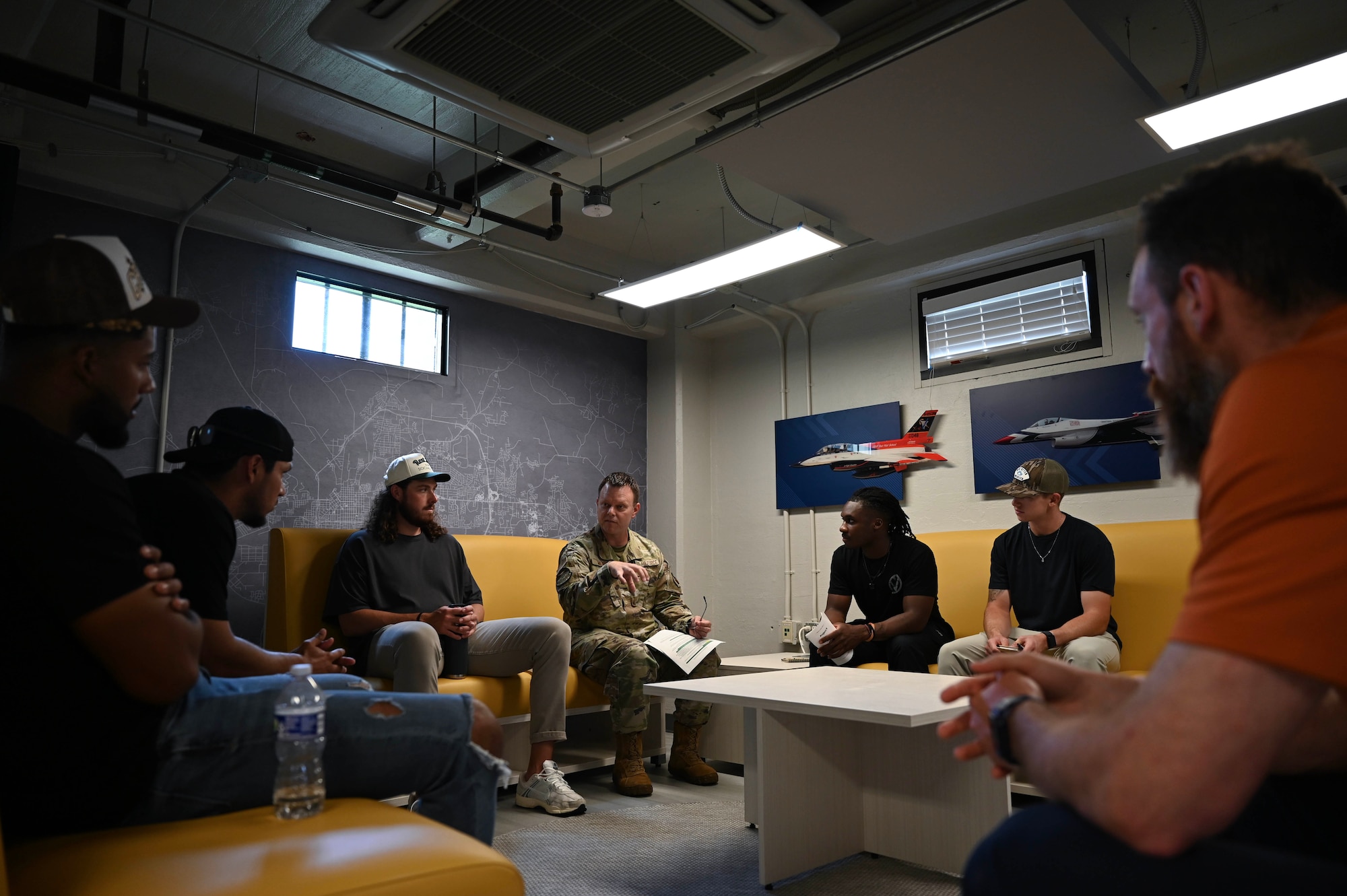 Maxwell leadership briefs local baseball team