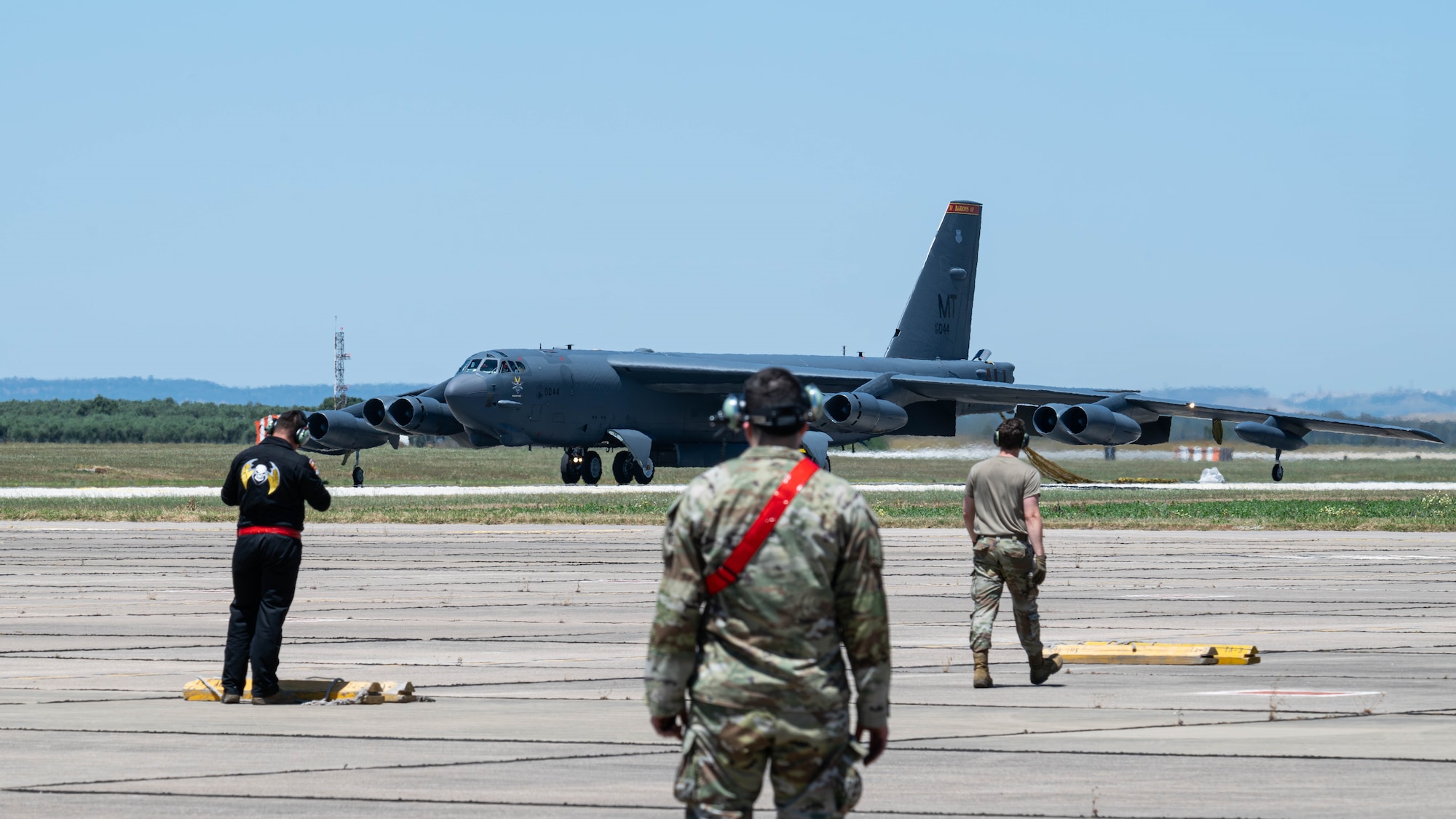 A U.S. Air Force B-52H Stratofortress assigned to the 23rd Expeditionary Bomb Squadron idles on the flightline after arriving in support of Bomber Task Force Europe (BTF) at Morón Air Base, Spain, May 20, 2025. This deployment demonstrates the U.S. Air Force’s ability to operate from flexible, dispersed locations while maintaining strategic reach and precision. (U.S. Air Force photo by Senior Airman Kyle Wilson)