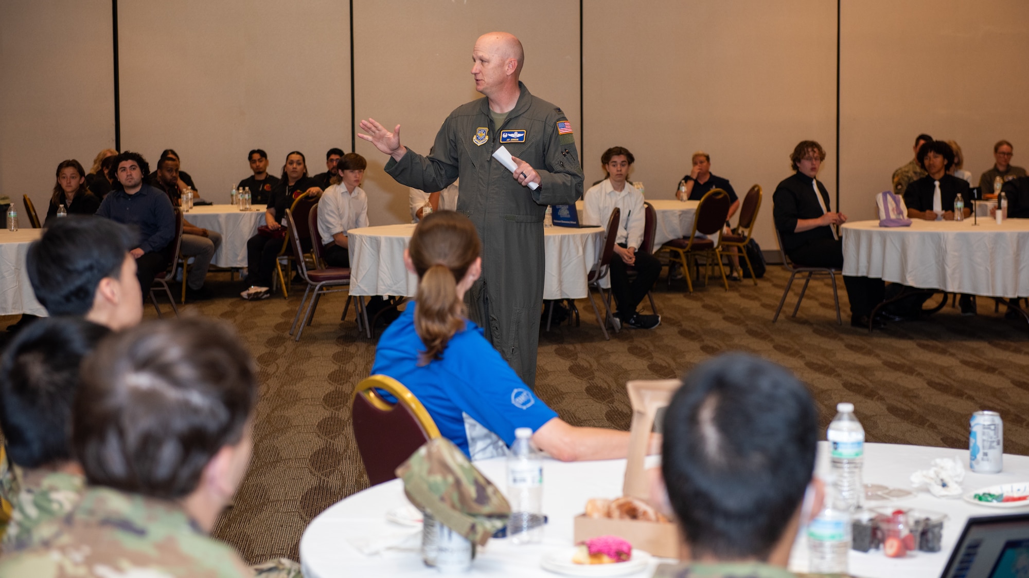 Commander speaks to students prior to event