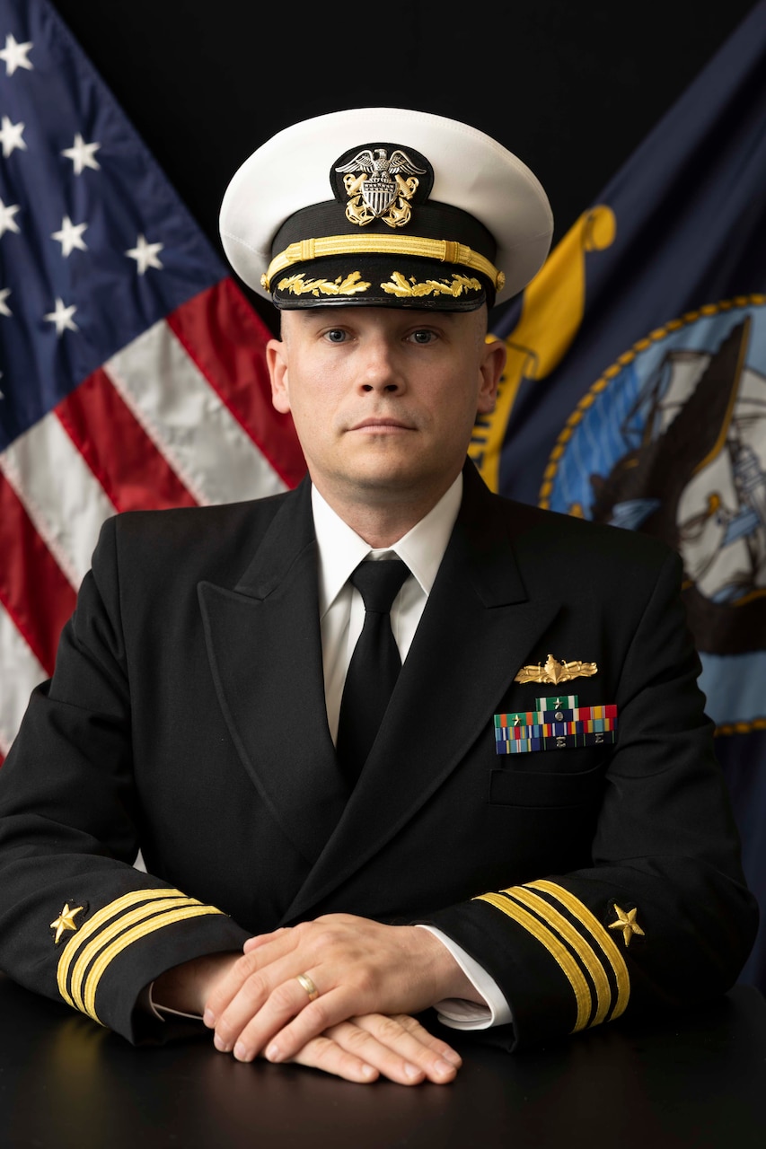 Cmdr. Eric Switzer