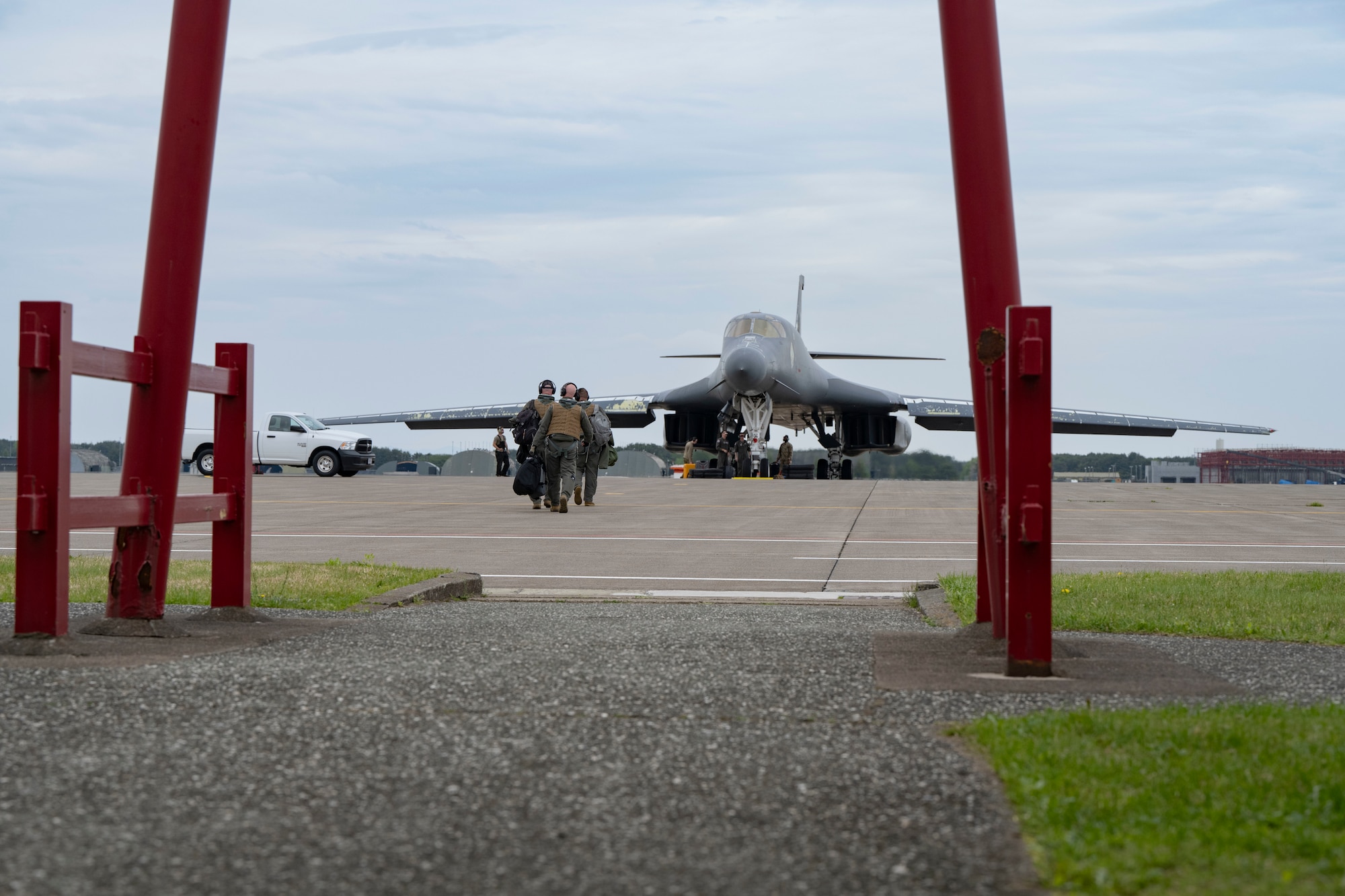 B-1 Lancer preparing for flight