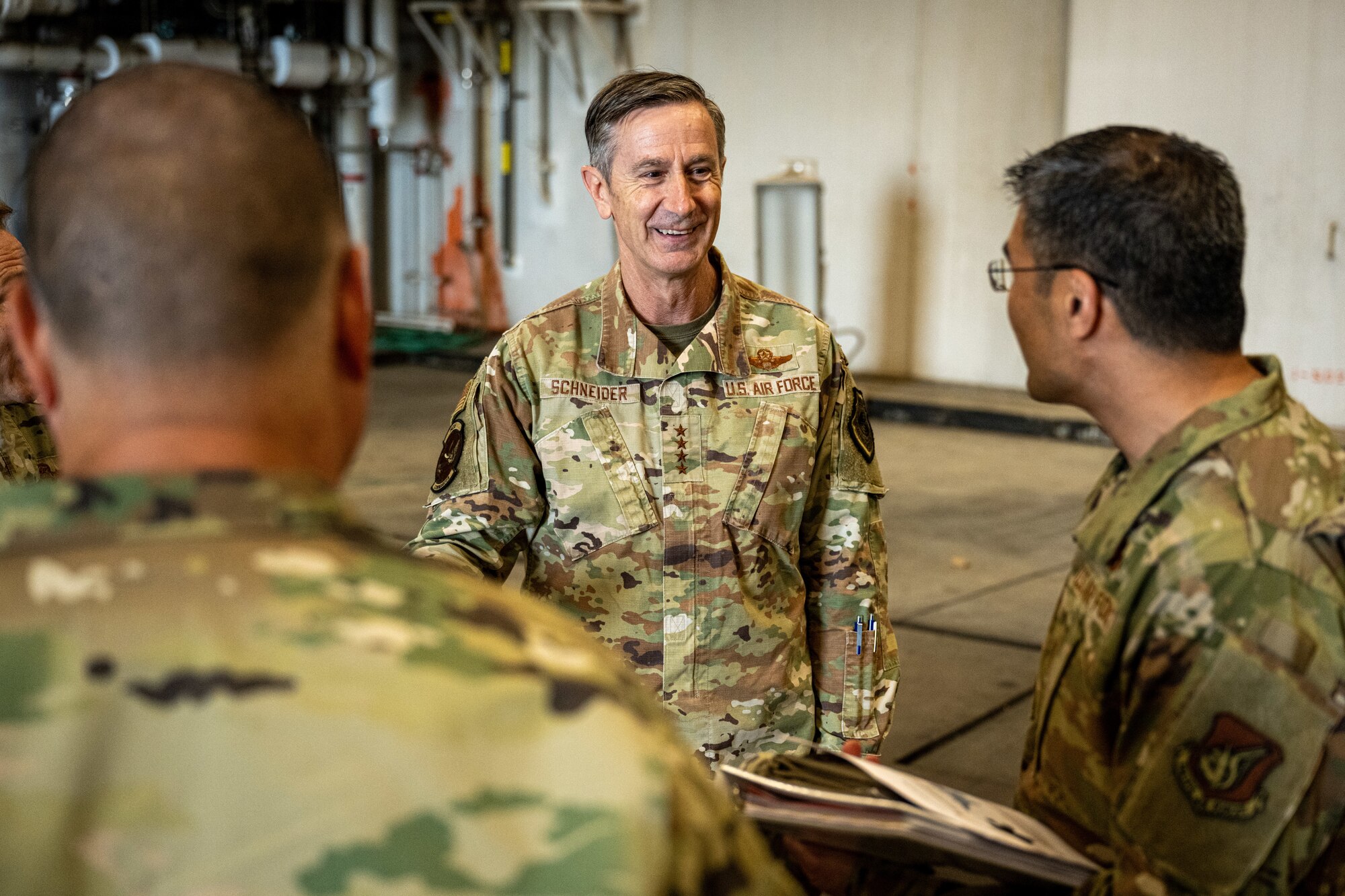 General talks with Airmen