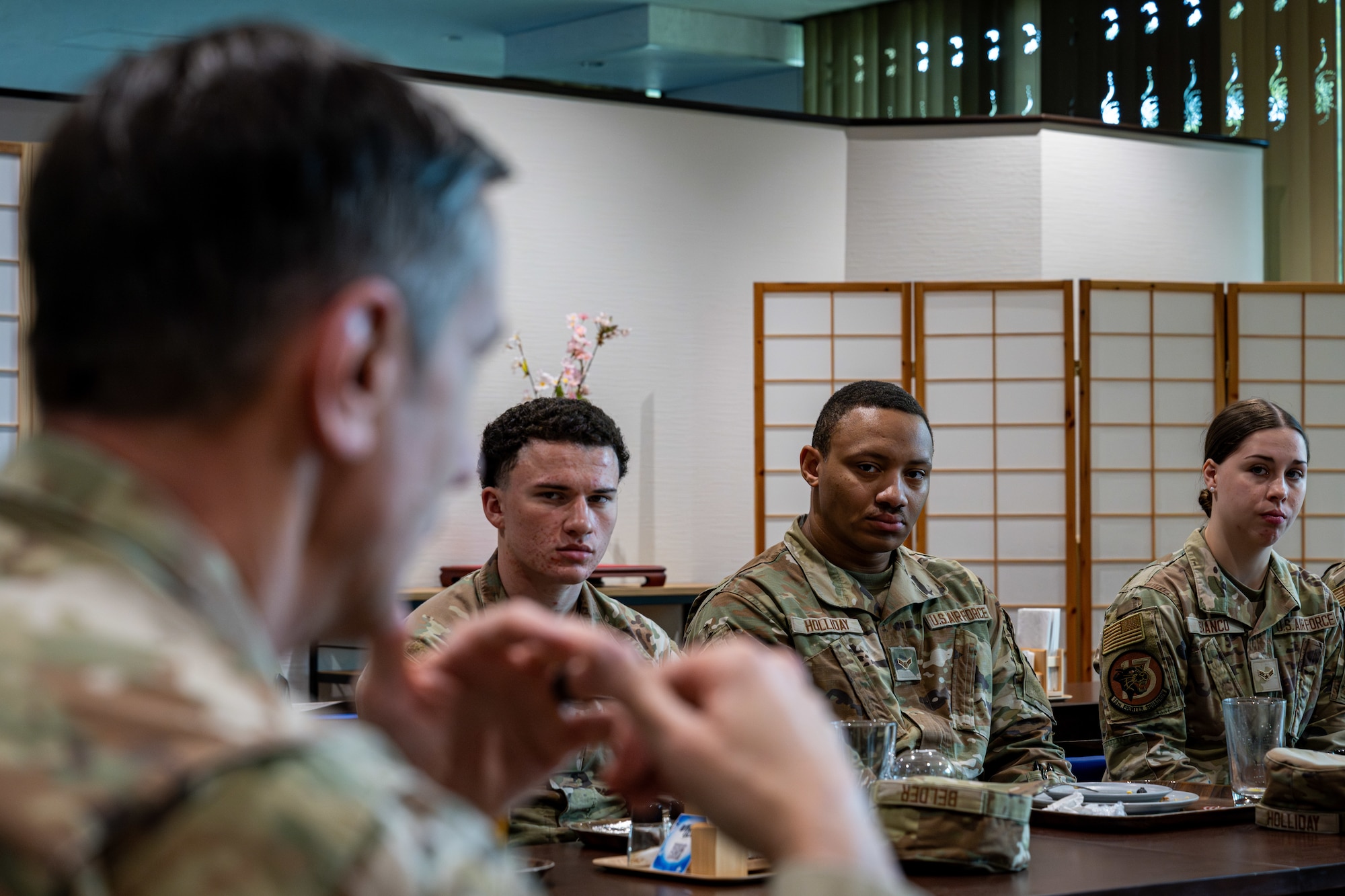 General talks with Airmen