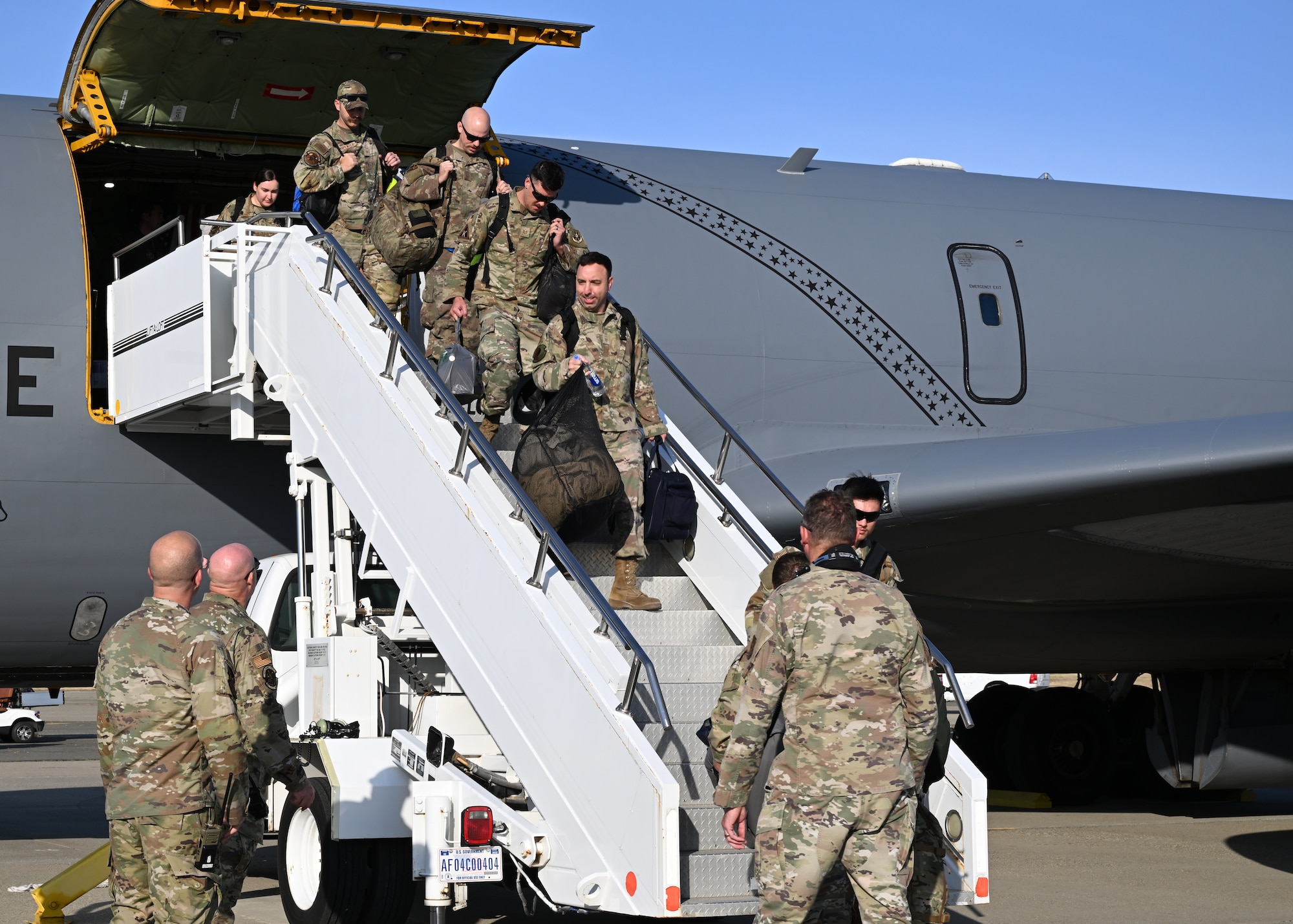 940 ARW Returns home