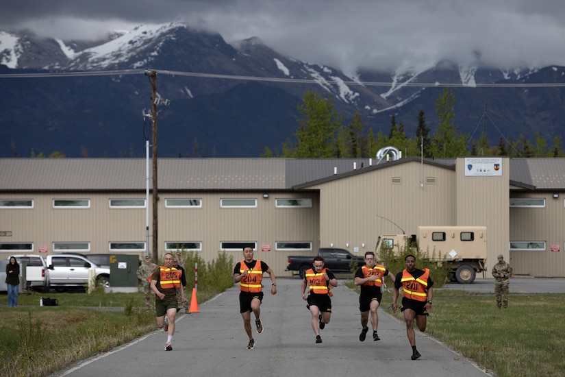 Fifteen competitors, including thirteen from the Alaska Army National Guard and two from the Mongolian Armed Forces, competed in the 2025 AKARNG Best Warrior Competition, held May 19–22 at Joint Base Elmendorf-Richardson.