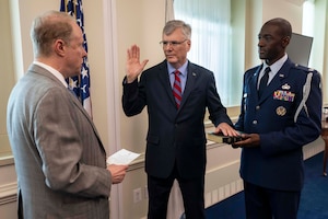 SECAF taking oath of office