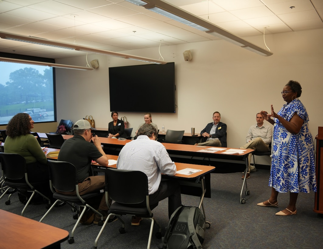 Eulanda Scott-Shingleton, deputy for Small Business Programs with the U.S. Army Corps of Engineers Nashville District, leads a breakout session alongside USACE contract officers during the BIZGOV Connect event at Tennessee State University in Nashville, Tenn., on May 20, 2025. (USACE Photo by Noe Gonzalez)