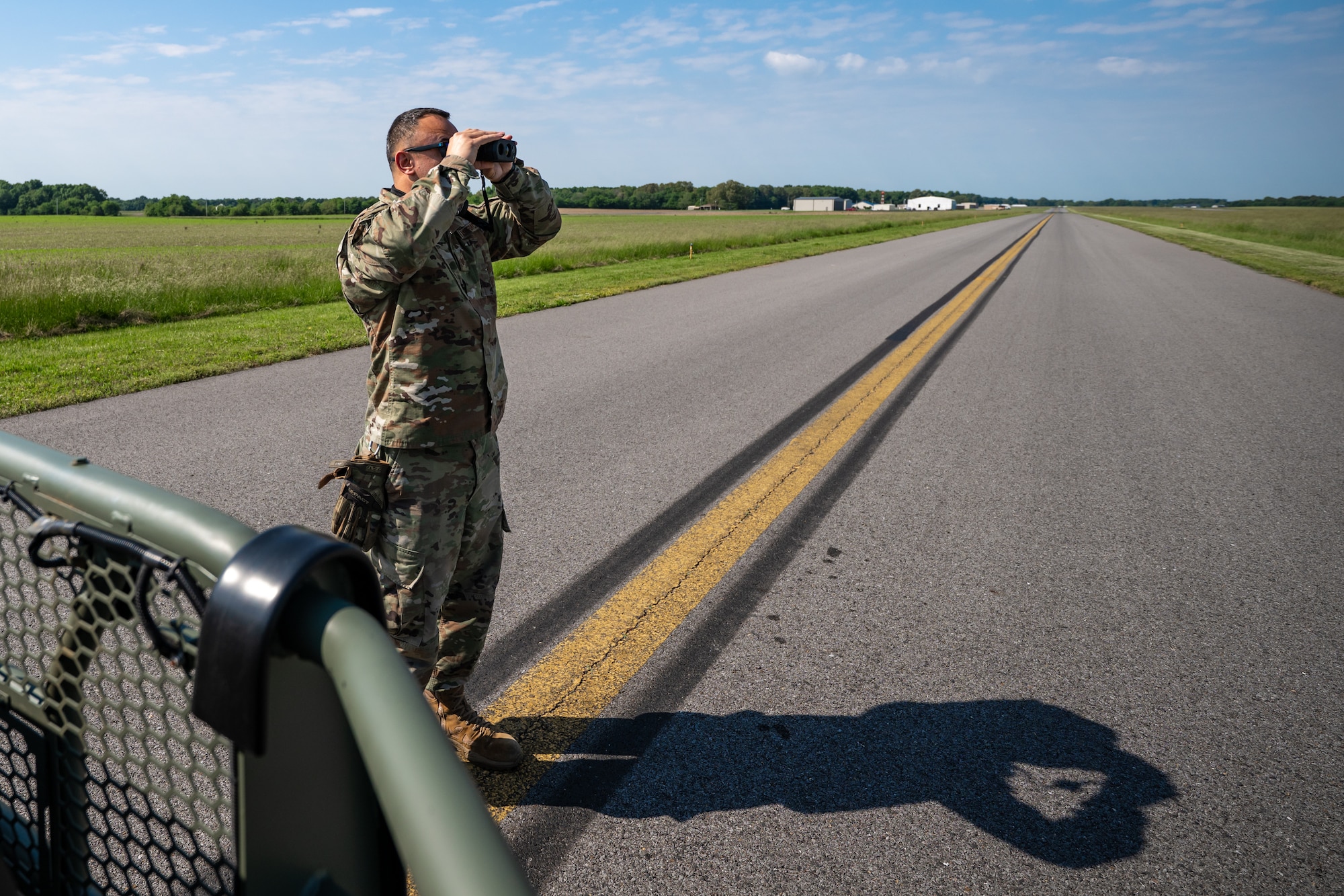 Tech. Sgt. David Gomes, an aerial porter from the Kentucky Air National Guard’s 123rd Contingency Response Group, surveys the facilities at Murray-Calloway County Airport in Murray, Ky., May 14, 2025, as part of Exercise Grindstone, a major earthquake-response simulation. Murray lies just east of the New Madrid Seismic Zone, the most active seismic area in the Eastern United States, and could serve as an air hub in the event of an large-scale earthquake. (U.S. Air National Guard photo by Dale Greer)