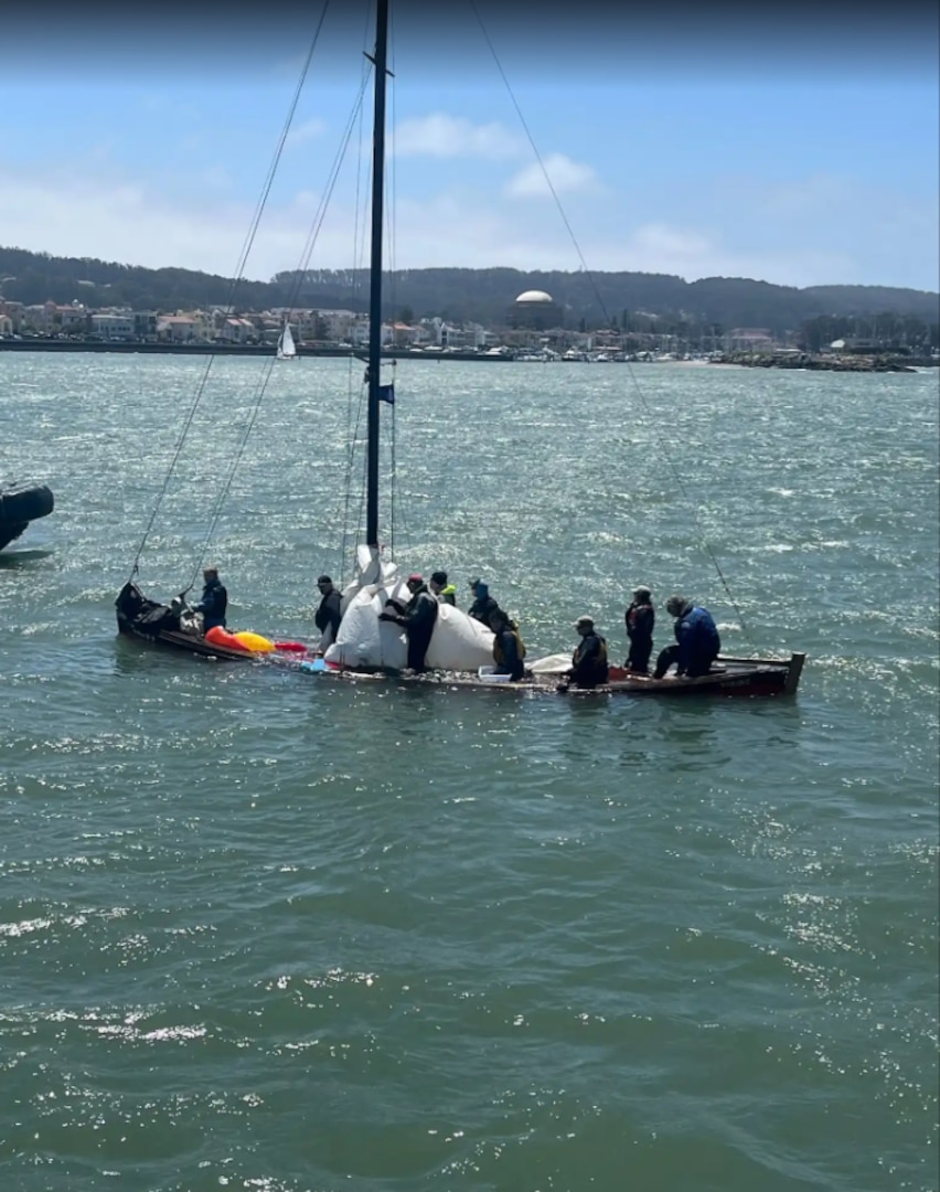 SAN FRANCISCO – Coast Guard crewmembers rescued eight passengers of a sailing vessel in the San Francisco bay, Saturday afternoon.