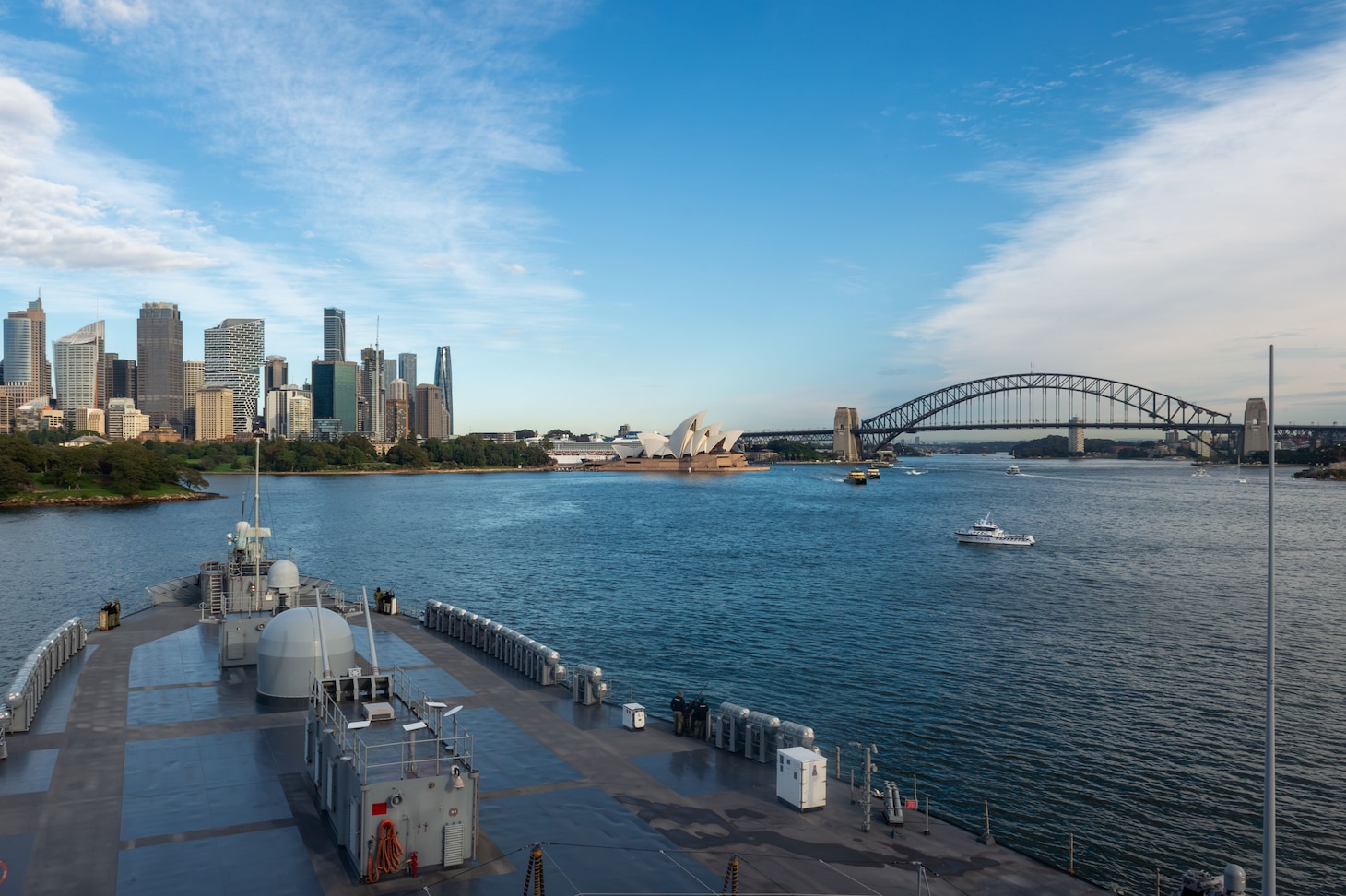 SYDNEY, Australia (May 26, 2025) – The U.S. 7th Fleet flagship USS Blue Ridge (LCC 19) arrives in Sydney, Australia, for a scheduled port visit, May 26, 2025. The Blue Ridge and embarked U.S. 7th Fleet staff conduct regular Indo-Pacific patrols to deter aggression, strengthen alliances and partnerships, and advance future warfighting capabilities. (U.S. Navy photo by Mass Communication Specialist Seaman Damian Cook)
