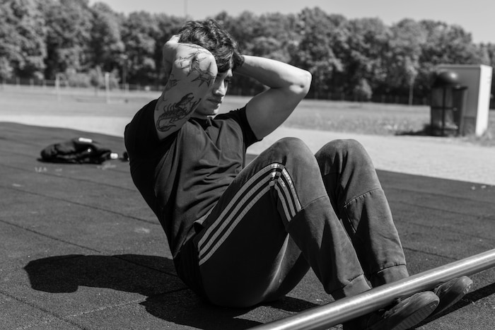A man does a sit up