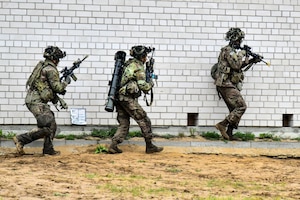 U.S. and French soldiers conduct a joint CBRN training