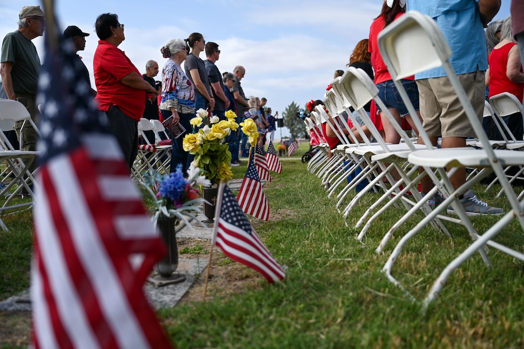 Members of the San Angelo and Goodfellow community gather for the 2025 Memorial Day Remembrance Ceremony at Johnson’s Lawnhaven Memorial Gardens, San Angelo, Texas, May 26, 2025. This ceremony was just one of multiple ceremonies orchestrated by veterans’ organizations within the community to honor fallen service members. (U.S. Air Force photo by Senior Airman Evelyn J. D’Errico)