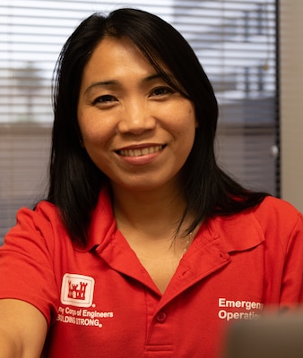 A picture of Roselle Pettit, an engineering technician from the Sacramento District working out of the Tucson office.