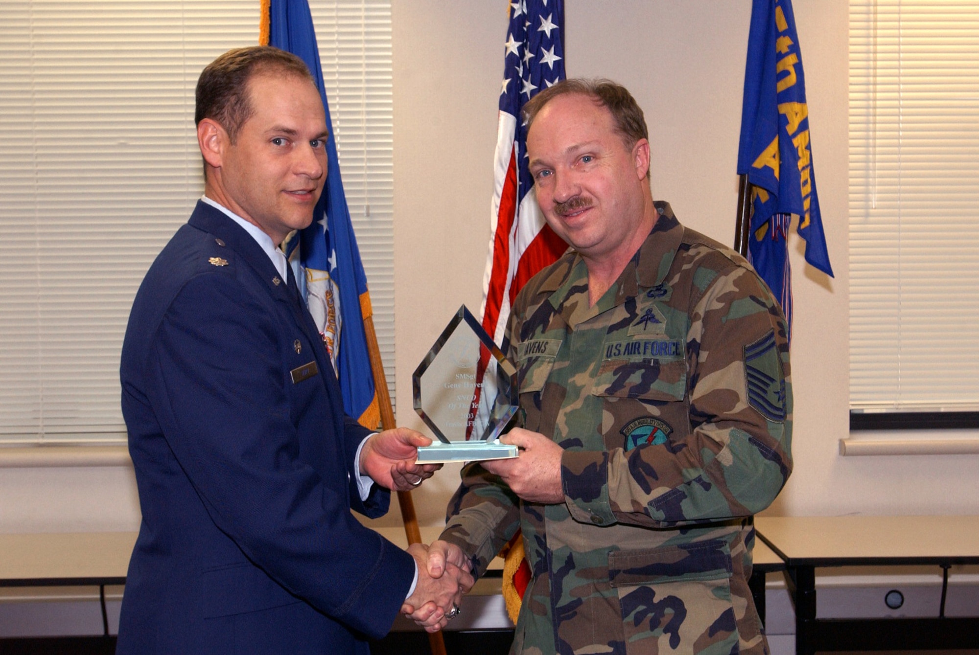 Man receives award