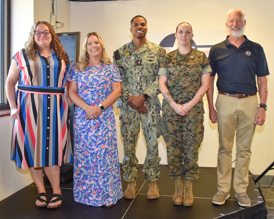 NMCRS Honors Volunteers