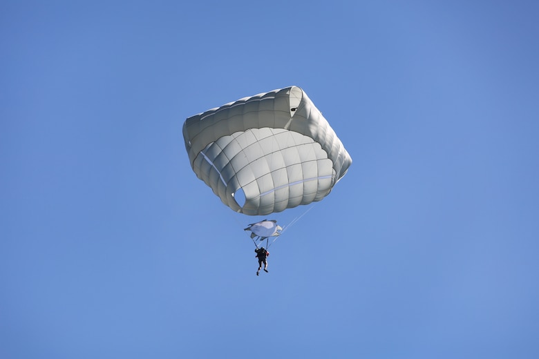 Paratroopers from the U.S. Army Reserve 478th Civil Affairs Battalion (Airborne), stationed in Miami, Fla., conducted a Deliberate Water Jump into Lake Okeechobee, May. 16.  This training event prepares the soldiers for potential water landings, maintain proficiency in water operations and highlights the unit's ability to perform airborne operations under challenging conditions and locations anywhere in the world.   (U.S. Army photo/Mark Rankin)
