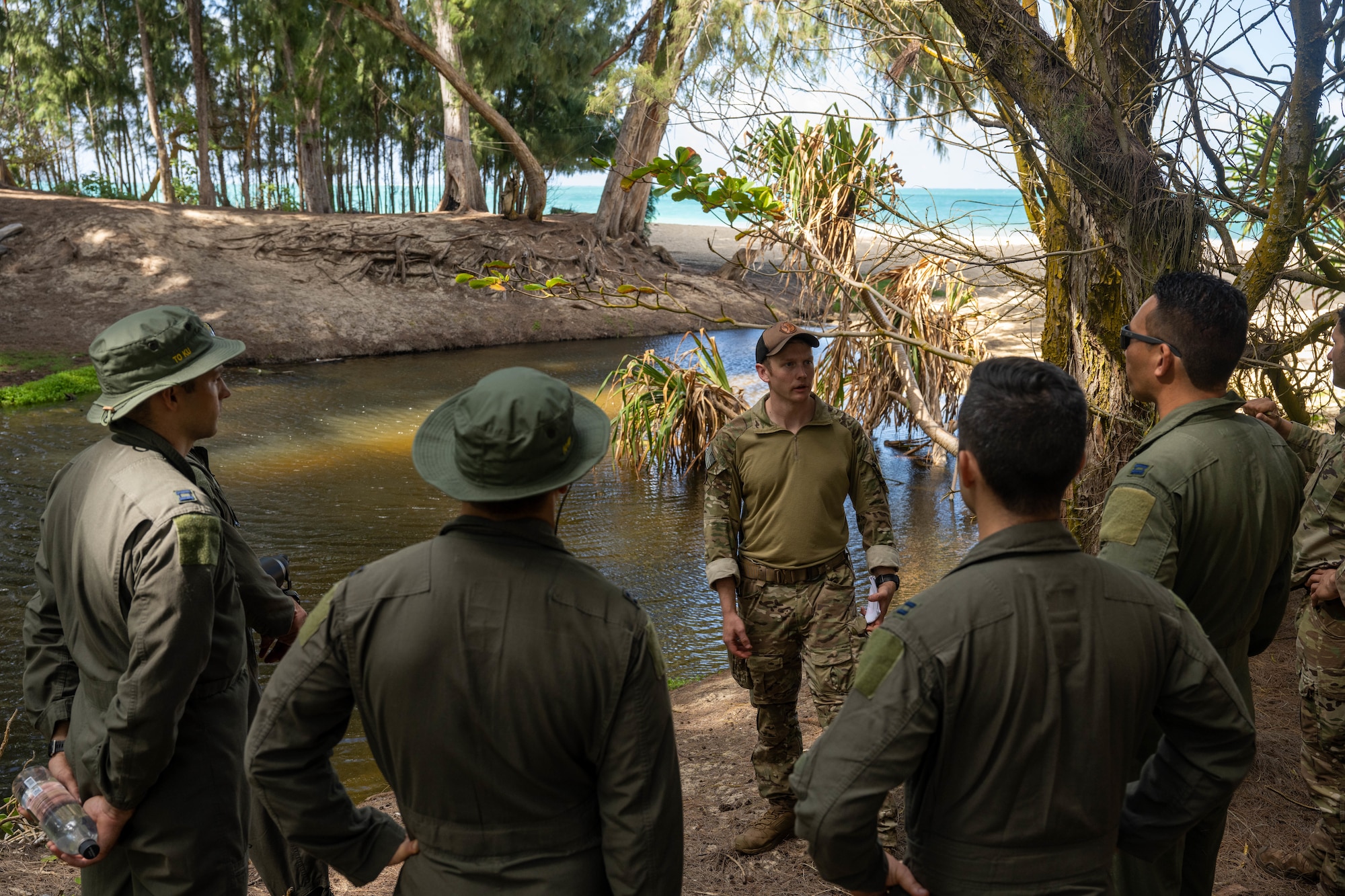 A U.S. Air Force Airman teaches pilots ways to come across safe water in the wild and how they can use it.