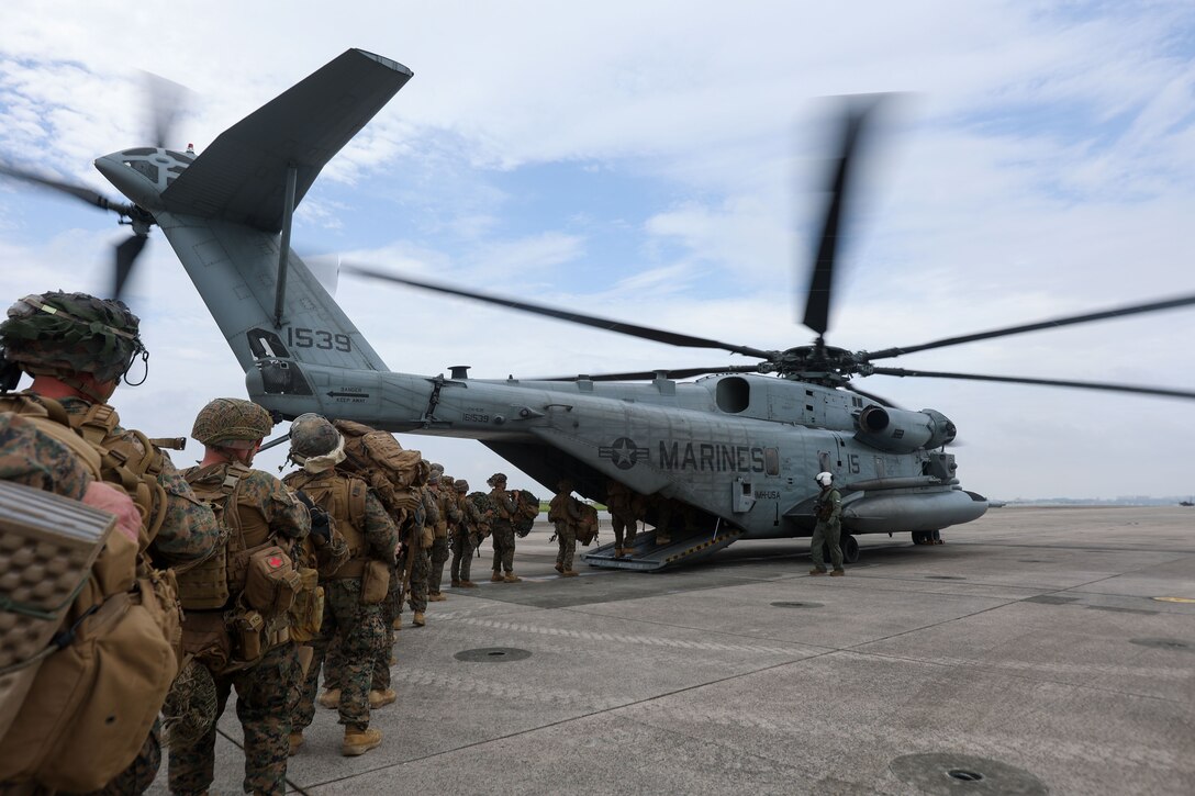 The ACM exercise is a simulated crisis response drill that must be executed within 24 hours to prepare Marines to mitigate emergencies, provide humanitarian aid, or counter threats to U.S. national interests within the Indo-Pacific region. (U.S. Marine Corps photo by Lance Cpl. Ryan Sotodavila)