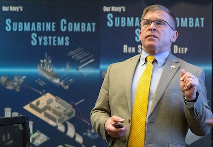 PEO UWS executive director stresses the importance of submarines during May 19 visit to NUWC Division Newport