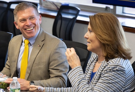 PEO UWS executive director stresses the importance of submarines during May 19 visit to NUWC Division Newport