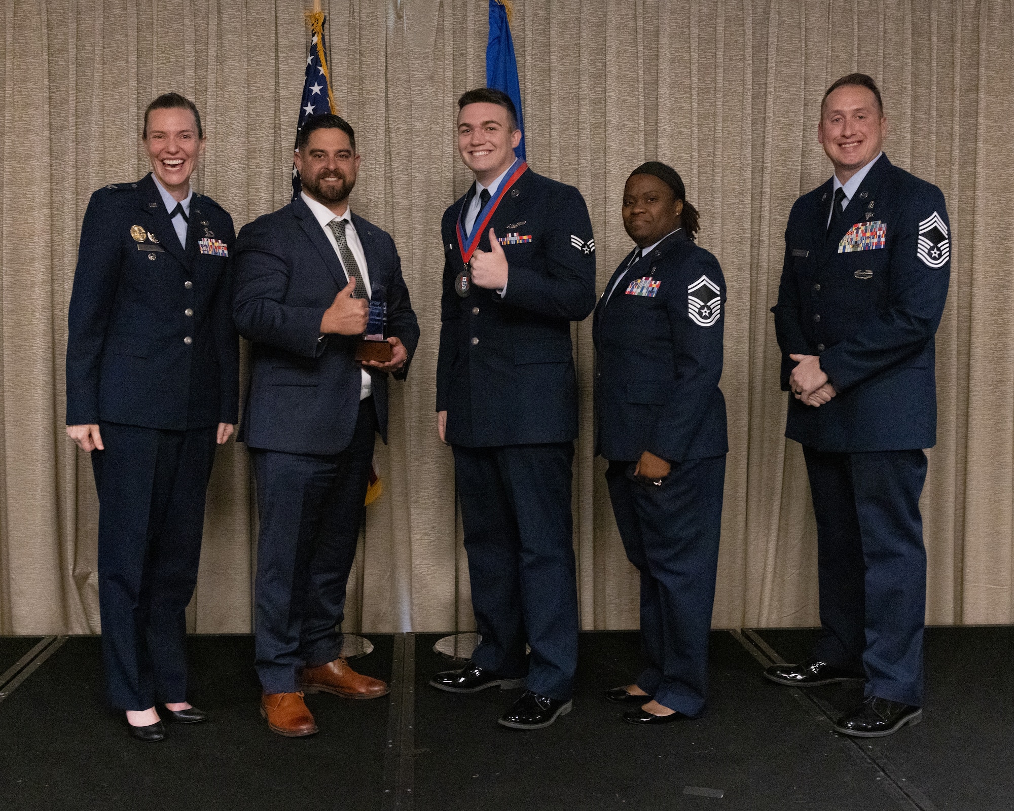 airman receives award