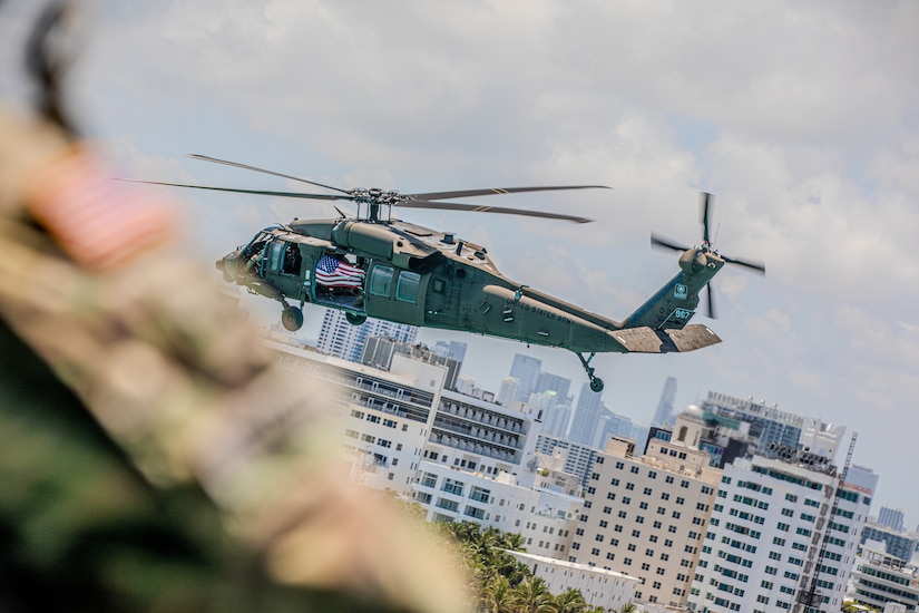 Flying Tigers over Miami Beach: Army Reserve’s daring display at Hyundai Air & Sea Show
