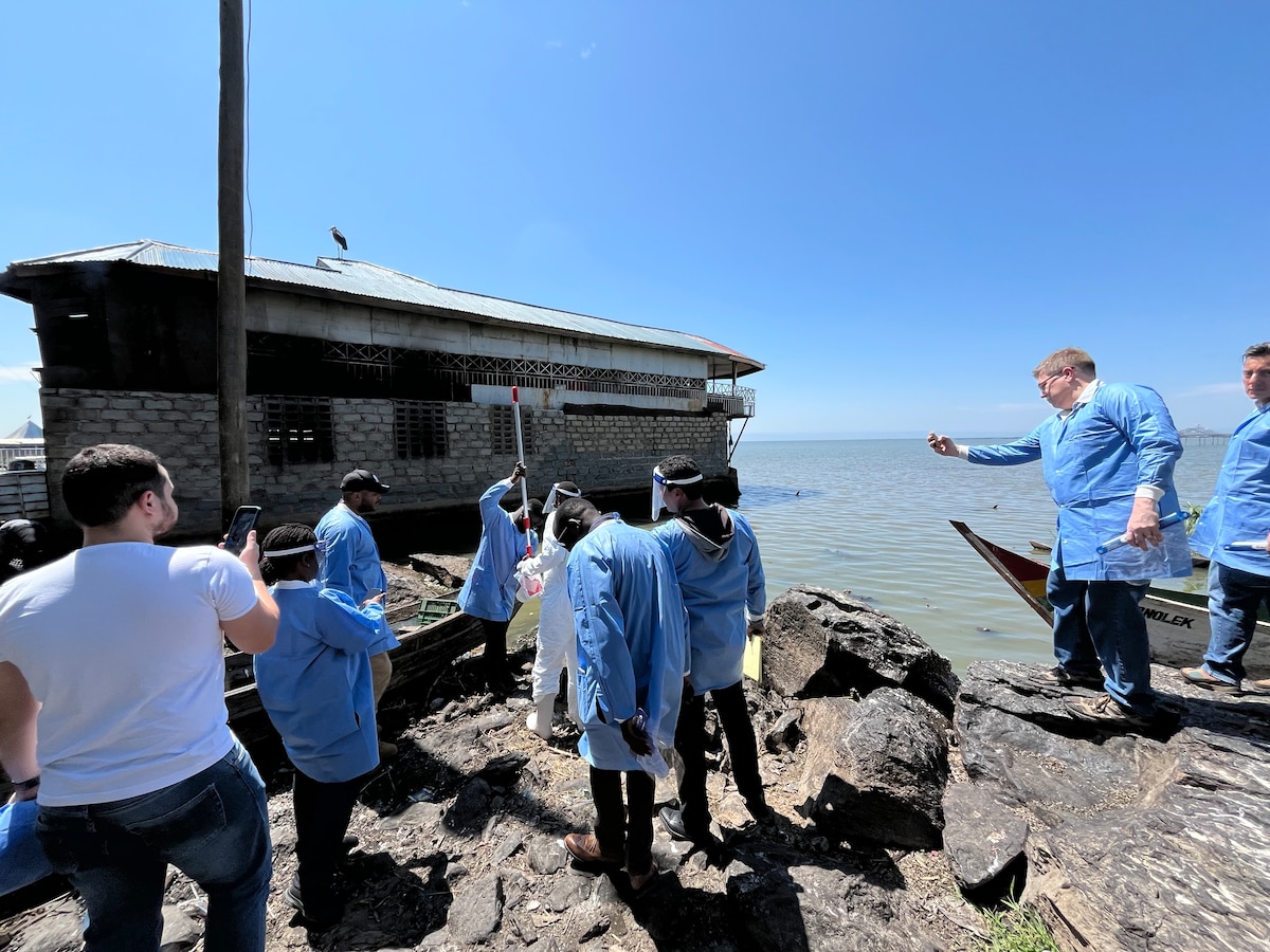 The NAMRU EURAFCENT team were trained by WRAIR-Africa in wastewater surveillance. As part of the training, wastewater samples were collected from a local fish market at Dunga beach.