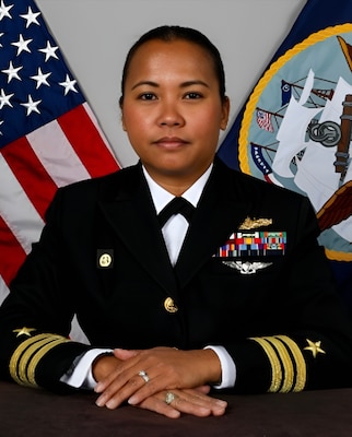 Commander Magdalena Keel