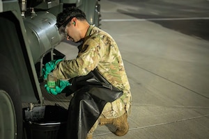 Airman samples fuel