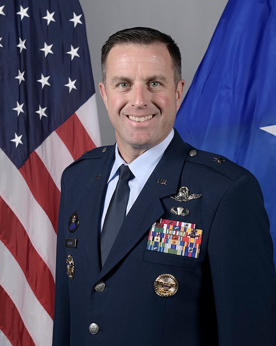 Official Portrait of Brig. Gen. Kevin M. Crofton.