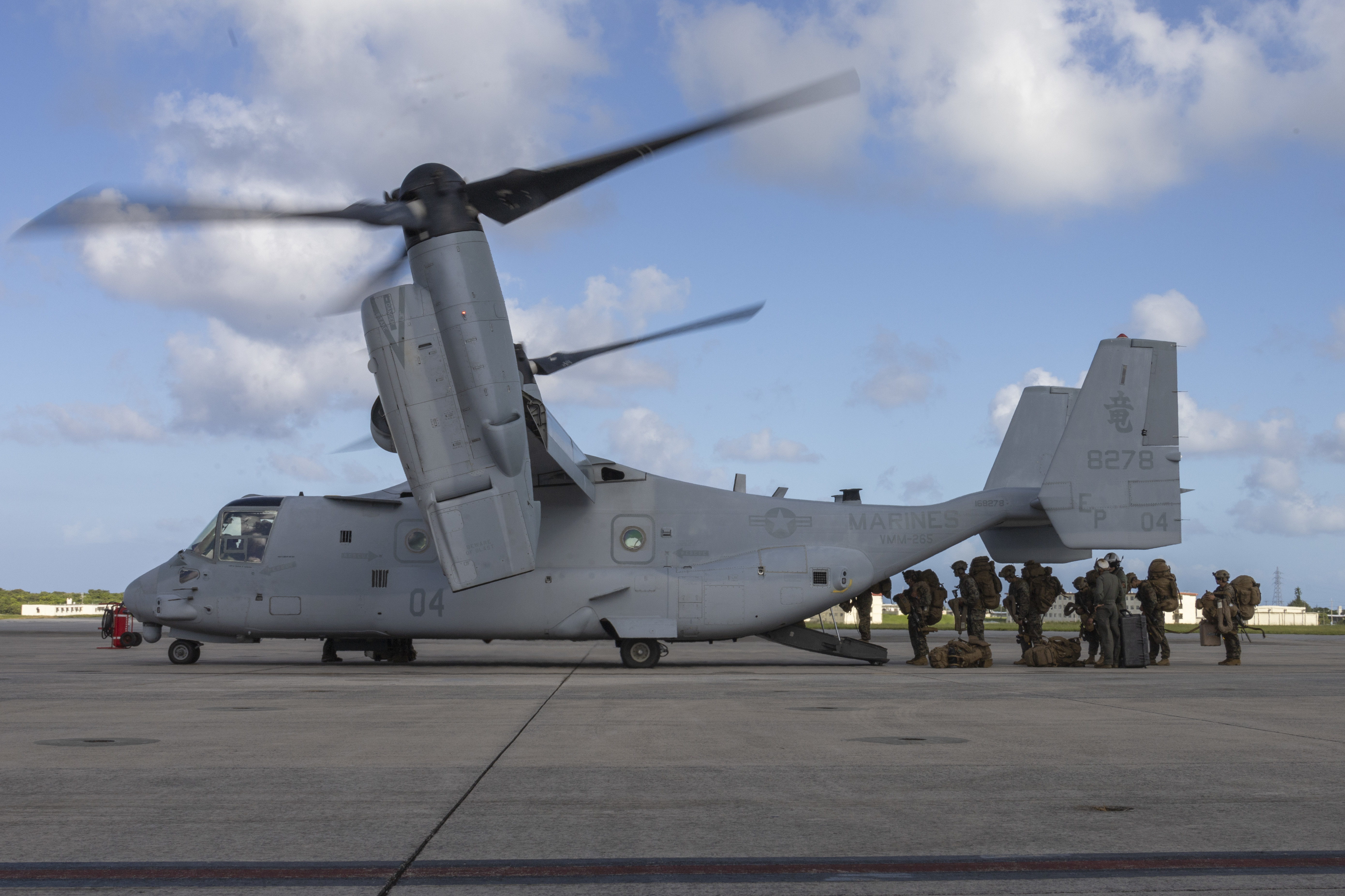 31st MEU | BLT 1/7 depart MCAS Futenma during Flight Operations
