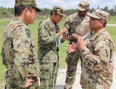75th U.S. Army Reserve Innovation Command evaluates emerging Army technologies at Cyber Quest 25
