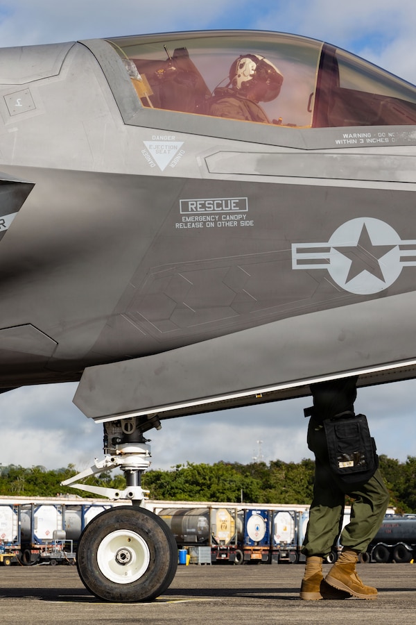 U.S. Marines with Marine Fighter Attack Squadron (VMFA) 225, U.S. Marine Corps Forces, South, prepare to launch an F-35B Lightning II assigned to VMFA-225 at Jose Aponte de la Torre Airport in Ceiba, Puerto Rico, Oct. 29, 2025. U.S. military forces are deployed to the Caribbean in support of the U.S. Southern Command mission, Department of War-directed operations, and the president’s priorities to disrupt illicit drug trafficking and protect the homeland. (UU.S. Marine Corps photo)