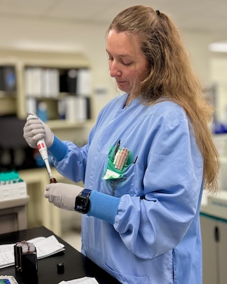 Julia Flores, a clinical laboratory scientist at Munson Army Health Center, was named Civilian Employee of the Quarter for the Third Quarter of Fiscal Year 2025. Operated under the Defense Health Agency, Munson is part of an integrated combat support agency, with a global team of nearly 130,000 civilian and military personnel serving 9.5million beneficiaries and supporting more than 700 hospitals and clinics in the Military Health System.
