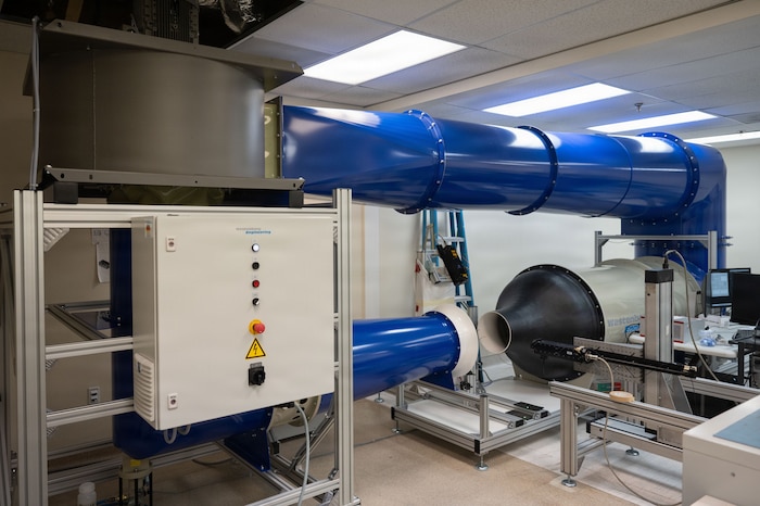 photo of a lab wind tunnel system.