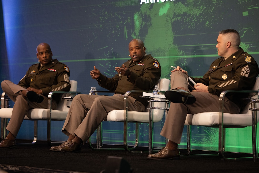 Army Reserve Leaders Emphasize Readiness, Hands-On Training and Mentorship at AUSA 2025