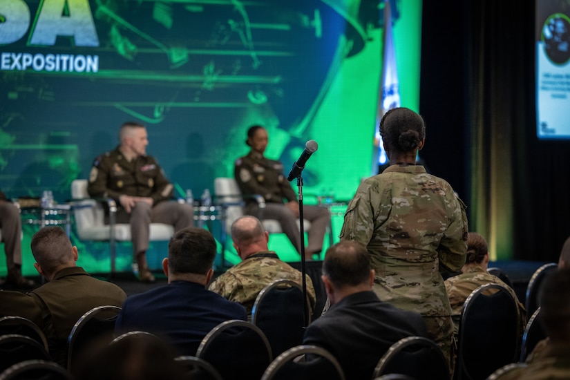 Army Reserve Leaders Emphasize Readiness, Hands-On Training and Mentorship at AUSA 2025