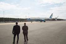 First and Second Ladies of the United States Visit MCB Camp Lejeune, MCAS New River