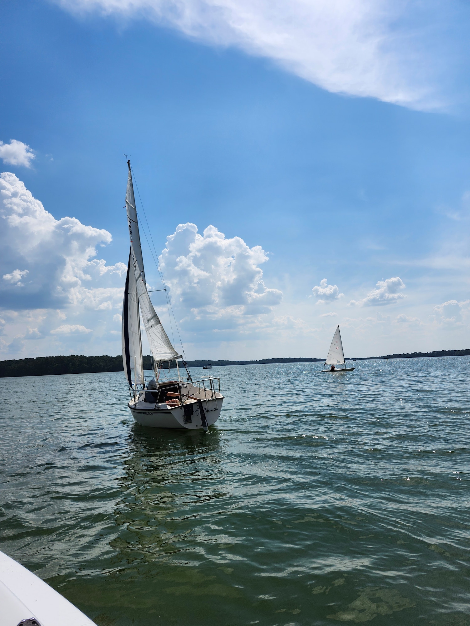 Area boat racing enthusiasts vie for first place during the Highland Yacht Club’s Fall Regatta, held Sept. 21-22, 2025, on Woods Reservoir at Arnold Air Force Base, Tenn. A regatta is a series of boat or yacht races held over a relatively short period of time. The Highland Yacht Club holds two regattas open to non-club members each calendar year – the Spring Regatta occurring around mid-May and the Fall Regatta that typically takes place in late September. The club was started in the 1950s to promote sailing on Woods Reservoir and to encourage interest in the hobby among Arnold AFB personnel, their families and members of the local communities. Currently, the Highland Yacht Club is comprised of about 40 families, most of whom are local to Arnold. (Courtesy photo)