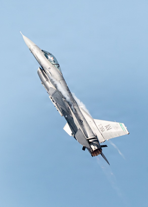 U.S. Air Force Maj. Taylor “FEMA” Hiester, F-16 Viper Demonstration Team commander and pilot, performs aerial maneuvers in a U.S. Air Force F-16C Fighting Falcon assigned to the 31st Fighter Wing at Aviano Air Base, Italy, during an airshow at Dubai, United Arab Emirates, Nov. 18, 2025. The VDT performs at airshows across the U.S. and abroad, showcasing the capabilities of the F-16 to a global audience. (U.S. Air Force photo by Staff Sgt. Steven Cardo)