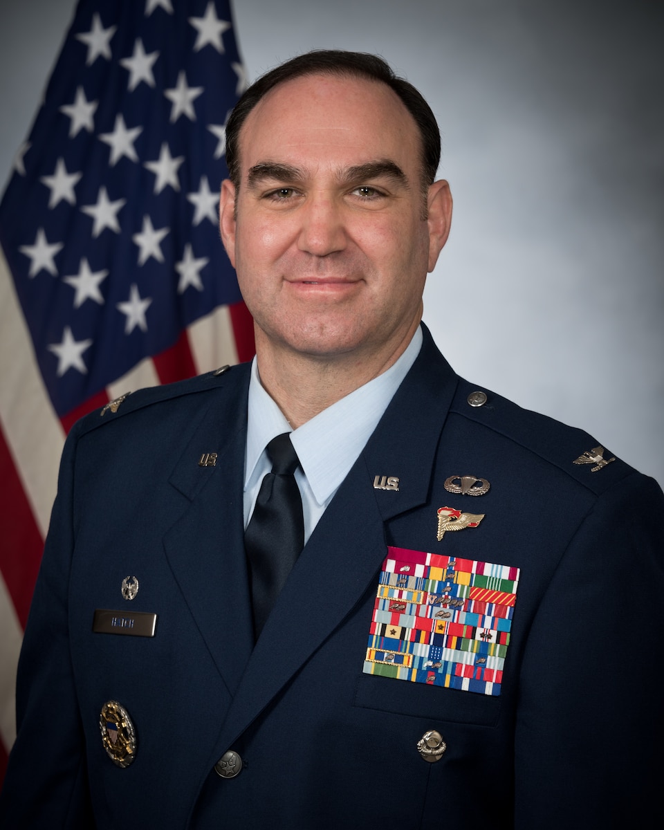 Col Benjamin B. Hatch, Commandant 