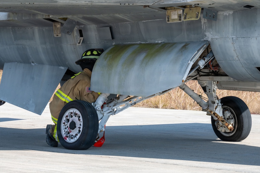 Airmen test response skills in simulated aircraft crash during Mosaic Tiger 26-1