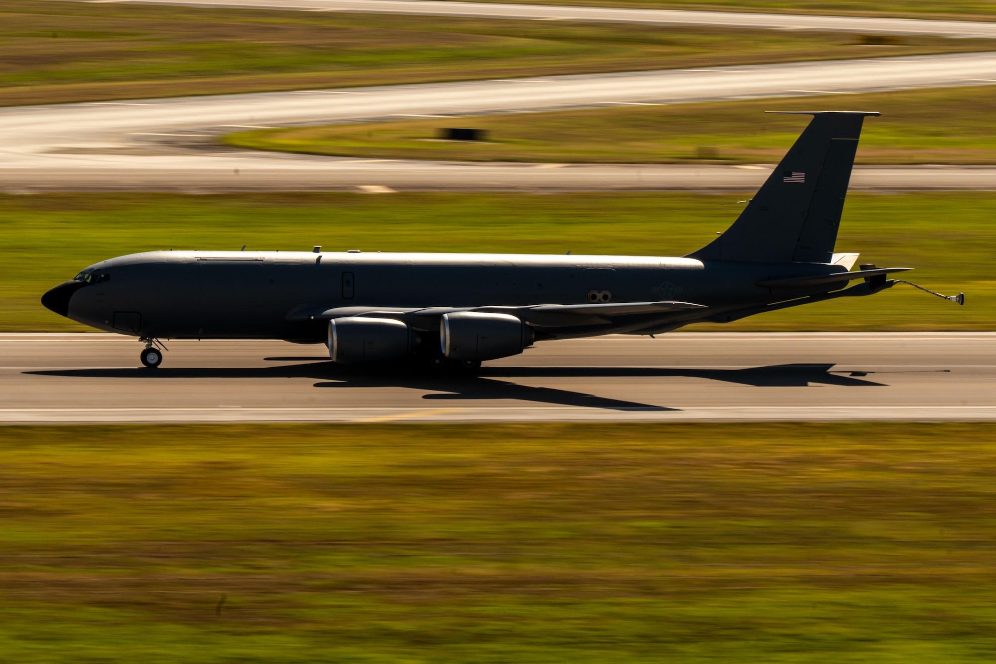 A KC-135 Stratotanker assigned to the 6th Air Refueling Wing departs MacDill Air Force Base, Florida, Oct. 29, 2025. A KC-135 equipped with a drogue system enables 6th ARW aircrew to refuel a full spectrum of joint and allied aircraft. The added capability extends the nation’s joint force lethality anywhere in the world, under any conditions. (U.S. Air Force photo by Senior Airman Zachary Foster)