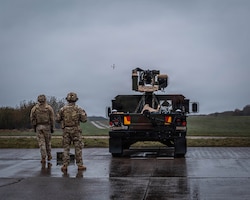 U.S. Army air defenders test portable sensors and shooters designed for EFDL during Project Flytrap 4.5