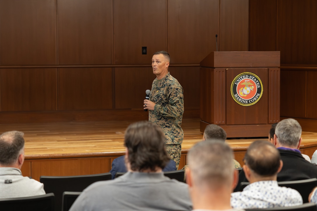 U.S. Marine Corps Lt. Gen. Leonard F. Anderson IV, commander of Marine Forces Reserve and Marine Forces South, addresses federal workers during a town hall meeting at the Marine Corps Support Facility New Orleans, Nov. 20, 2025. The town hall meeting addressed improvements to civilian work life at Marine Corps Support Facility New Orleans and future operations within Marine Forces Reserve and Marine Forces South. (U.S. Marine Corps photo by Lance Cpl. Carlina Holland)