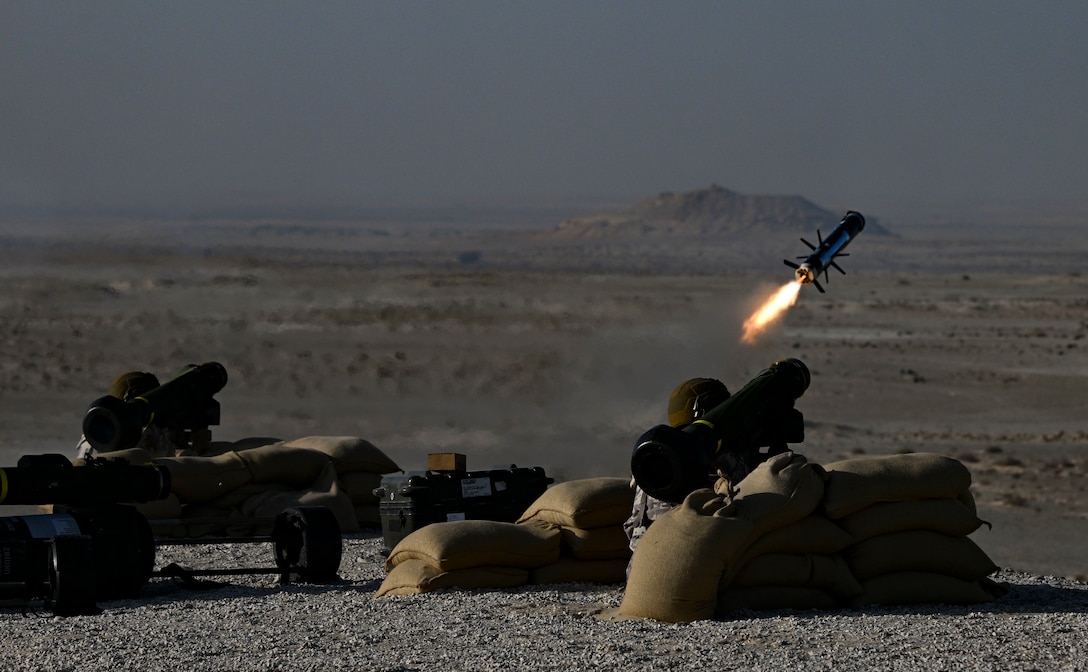 A member of the Qatar military fires a Javelin shoulder-fired anti-tank missile during the exercise Ferocious Falcon live-fire demonstration within the U.S. Central Command area of responsibility, Nov. 20, 2025. Ferocious Falcon 6 is a biennial, Qatar-hosted multinational joint exercise designed to enhance lethality and combat efficiency among U.S. and allied forces. (U.S. Air Force photo by Senior Master Sgt. Richard P. Ebensberger)