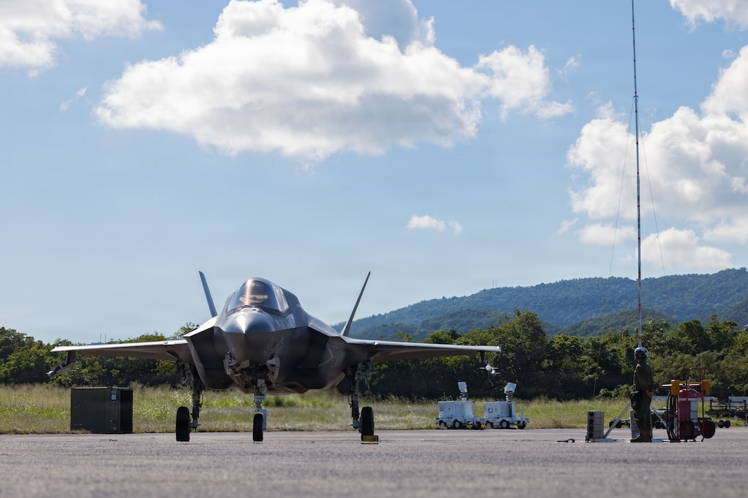 U.S. Marines with Marine Fighter Attack Squadron (VMFA) 225, U.S. Marine Corps Forces, South, prepare to launch a U.S. Marine Corps F-35B Lightning II assigned to VMFA-225 at Jose Aponte de la Torre Airport in Ceiba, Puerto Rico, Nov. 17, 2025. U.S. military forces are deployed to the Caribbean in support of the U.S. Southern Command mission, Department of War-directed operations, and the president’s priorities to disrupt illicit drug trafficking and protect the homeland. (U.S. Marine Corps photo)