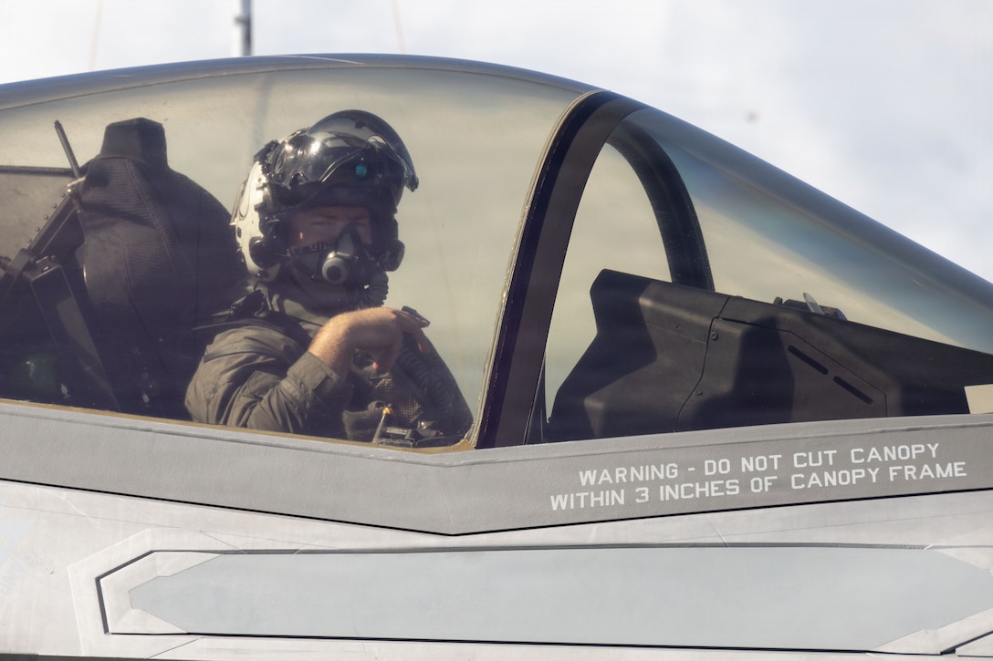 A U.S. Marine Corps pilot with Marine Fighter Attack Squadron (VMFA) 225, U.S. Marine Corps Forces, South, signals to the ground crew while preparing to fly in a U.S. Marine Corps F-35B Lightning II assigned to VMFA-225 at Jose Aponte de la Torre Airport in Ceiba, Puerto Rico, Nov. 17, 2025. U.S. military forces are deployed to the Caribbean in support of the U.S. Southern Command mission, Department of War-directed operations, and the president’s priorities to disrupt illicit drug trafficking and protect the homeland. (U.S. Marine Corps photo)