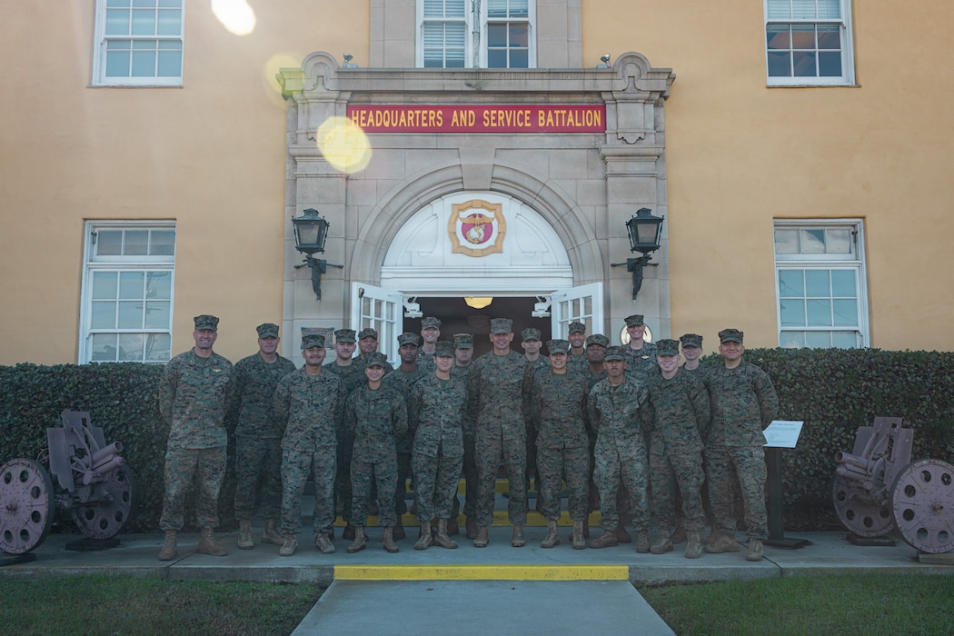 Sergeant Major of the Marine Corps visits MCRDSD